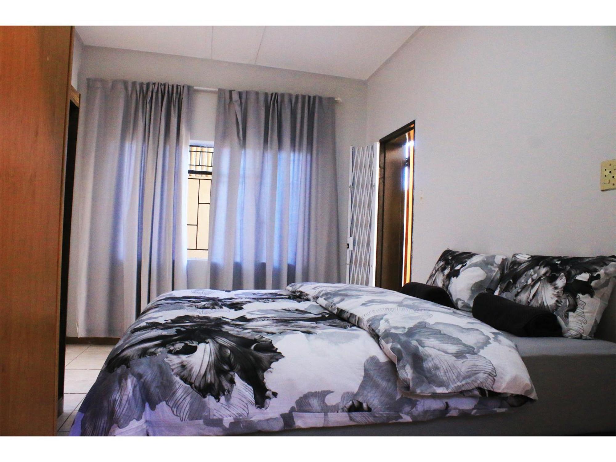 Peace At Home Windhoek Exterior foto
